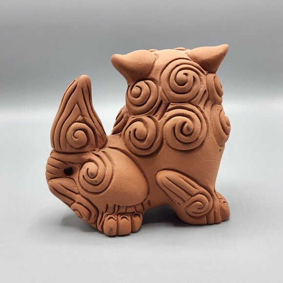 Set of 2 Okinawan Shisa Foo Dog Guardian Lions Figurines Terra Cotta Clay 3.5" - Picture 6 of 16